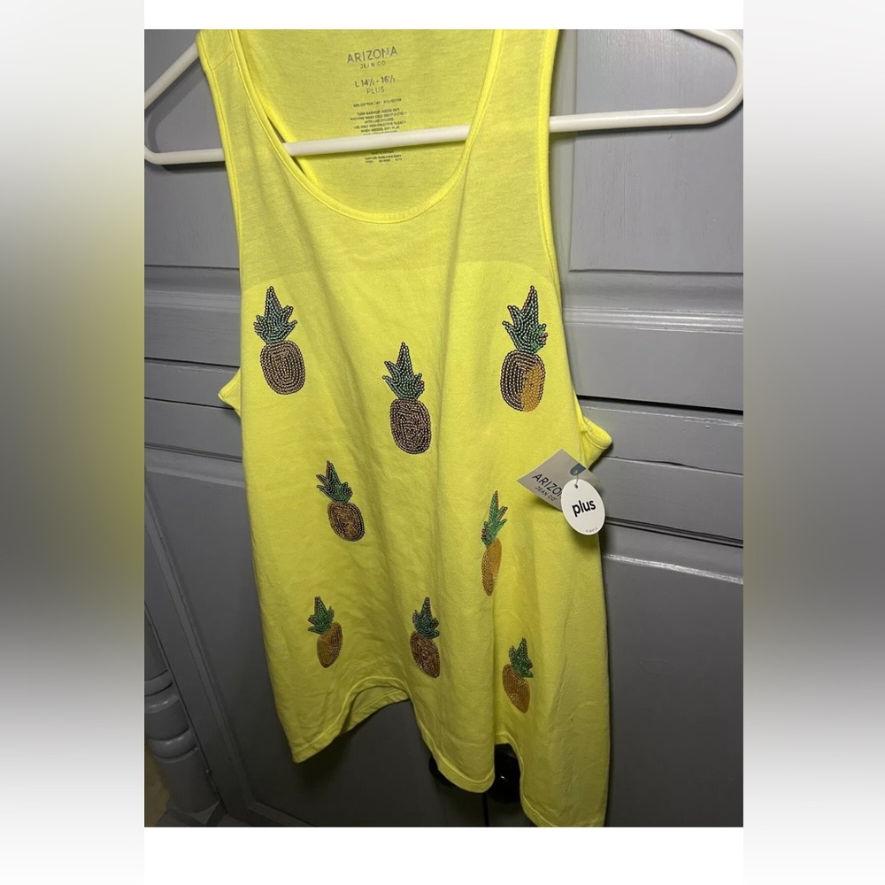 Arizona Yellow Sequin Pineapple Tank Top Fruit Themed Shirt Large - Picture 3 of 7